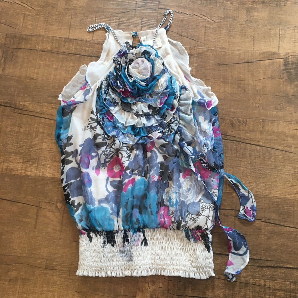 Gorgeous floral top